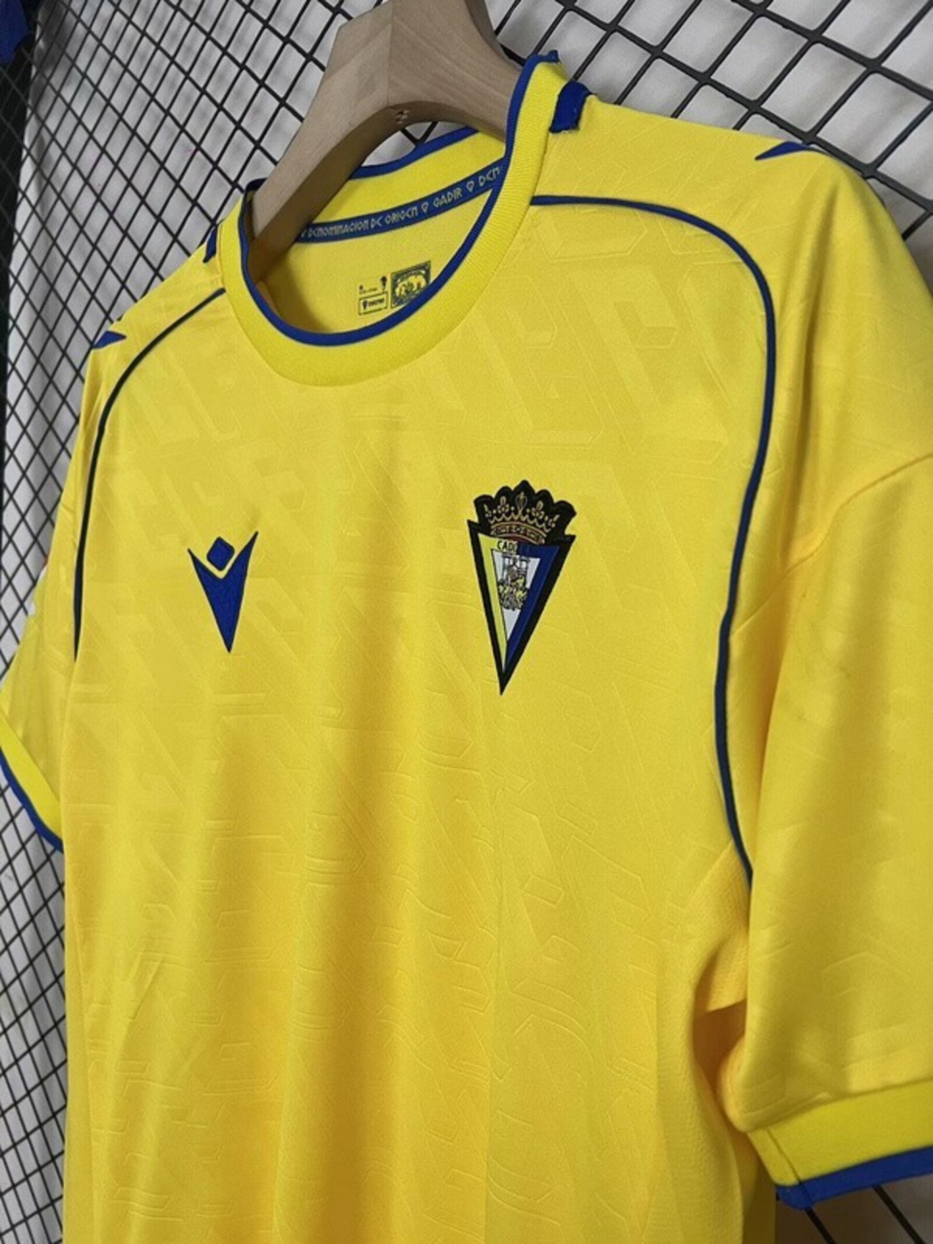 Cádiz CF 25/26 – Local - 4