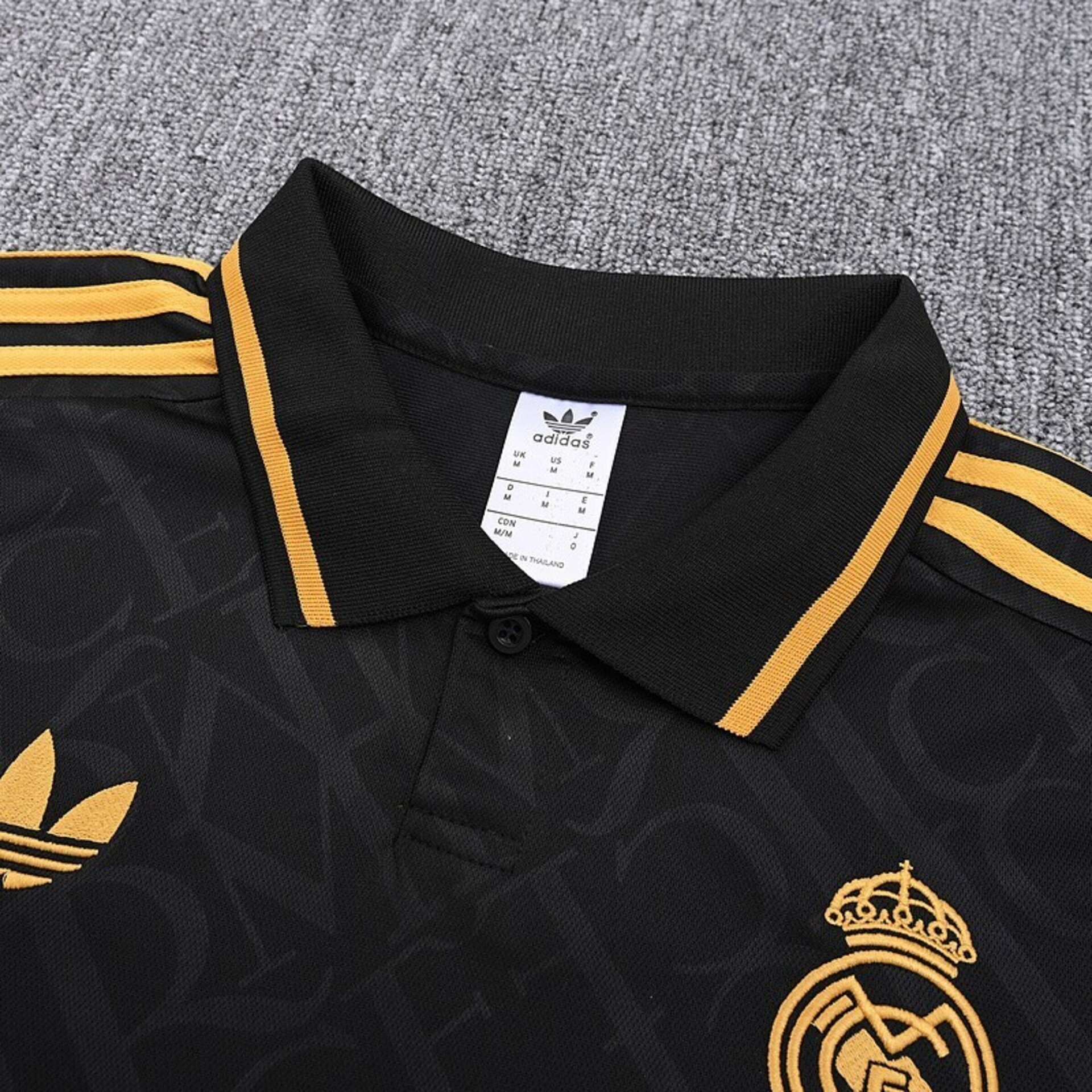 Real Madrid 25/26 - Edición Especial Negra - 3