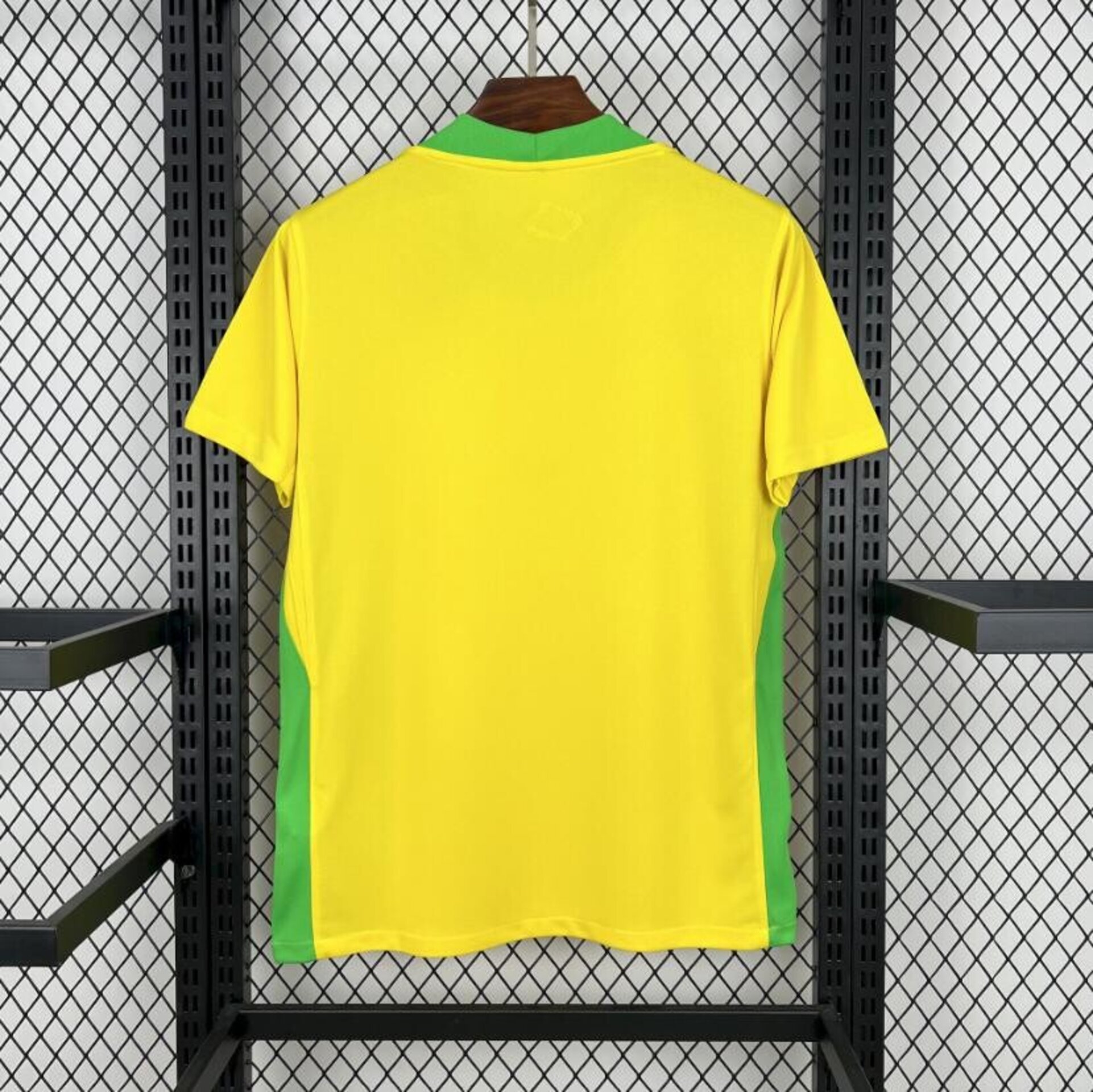 Brasil 24/25 - Local - 2