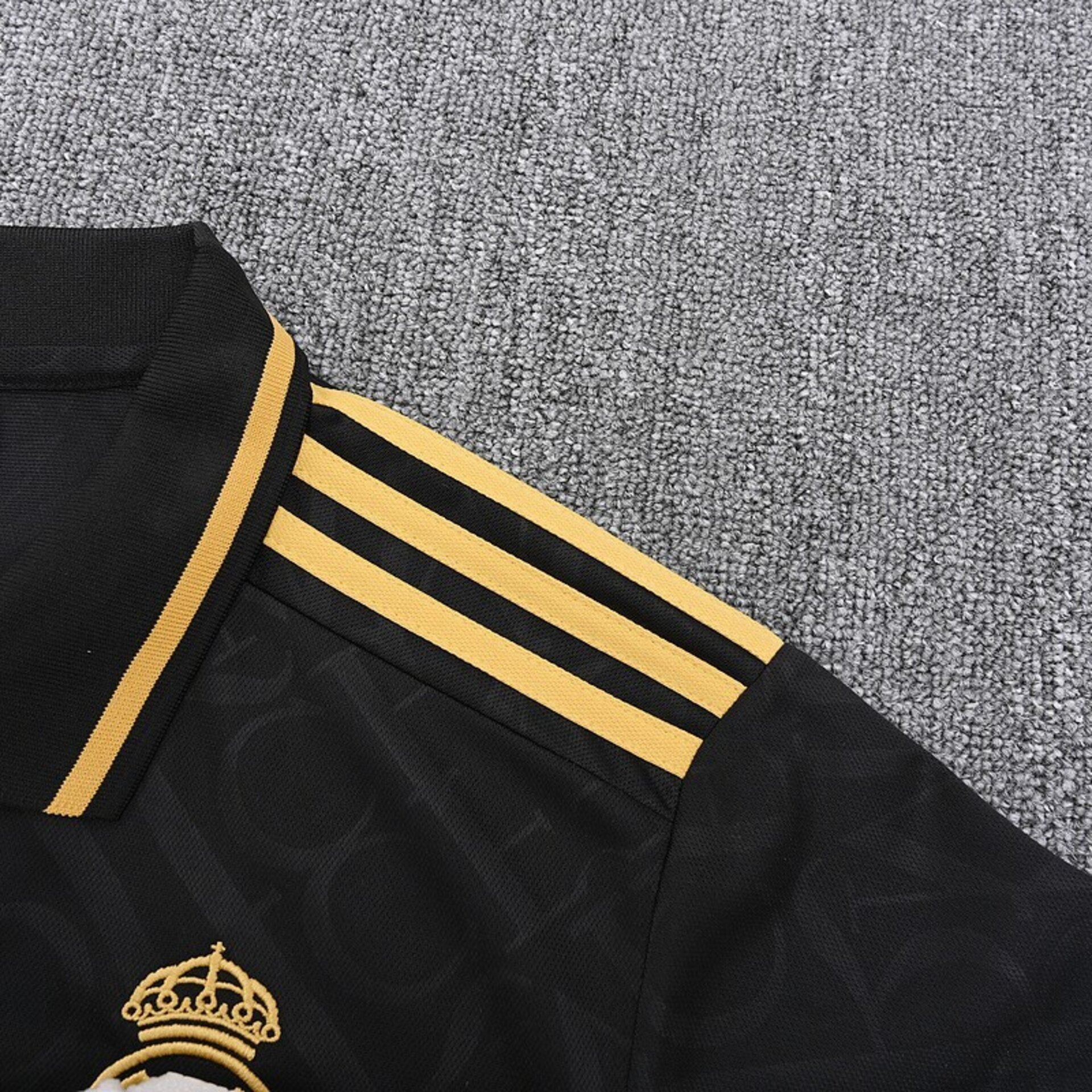 Real Madrid 25/26 - Edición Especial Negra - 6