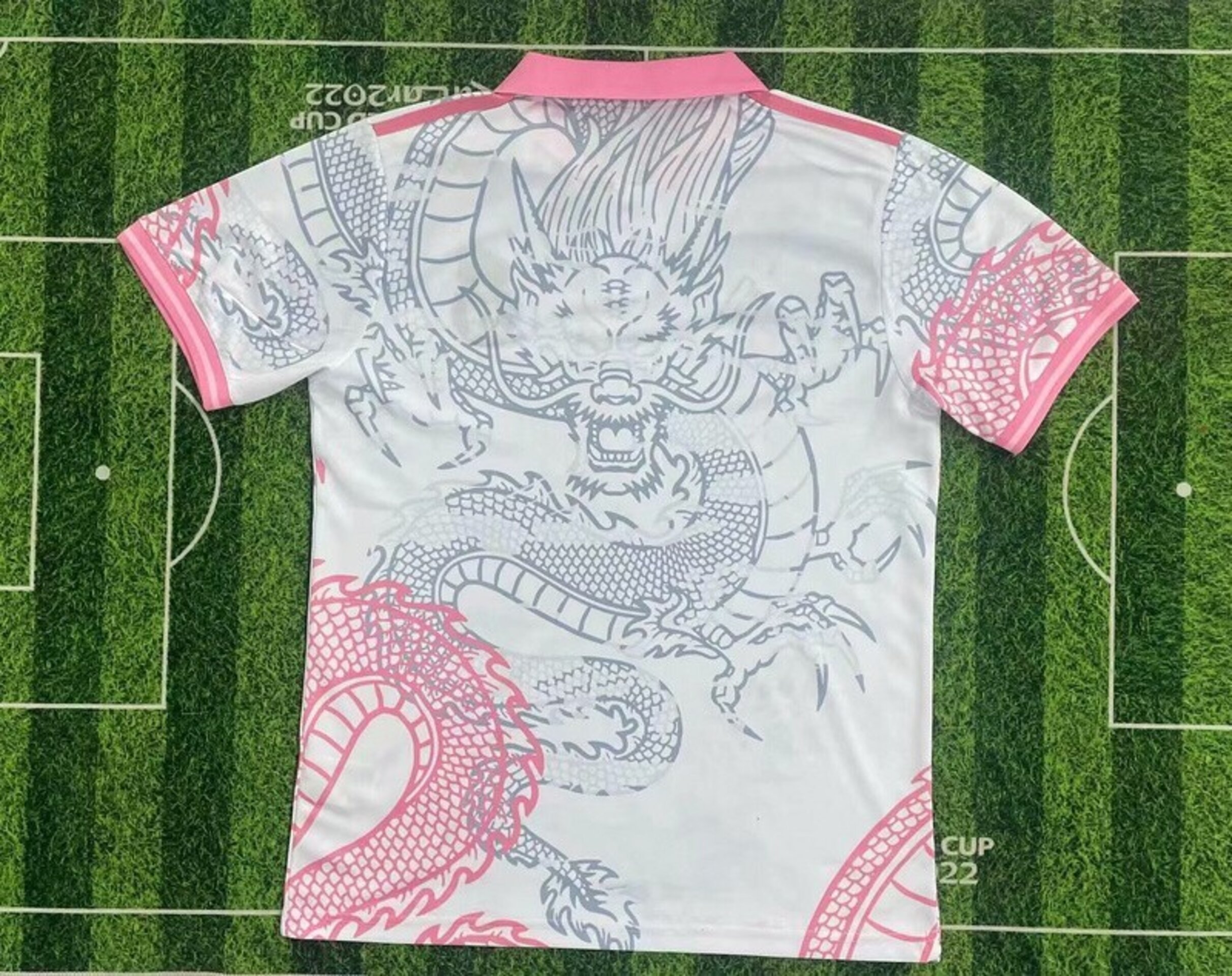 Real Madrid 25/26 - Edición Especial Dragon Blanco/Rosa - 2